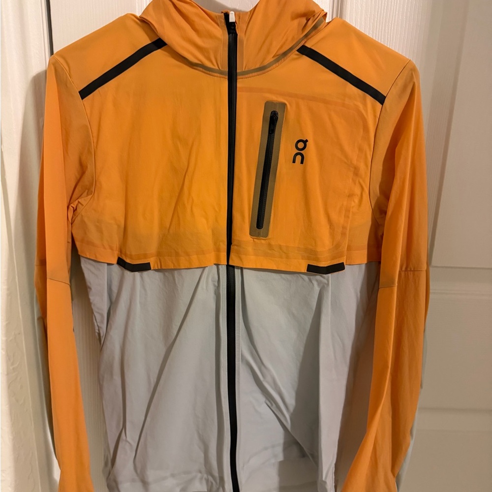 On Running Weather Jacket - Women’s Windproof Running Jacket - like new